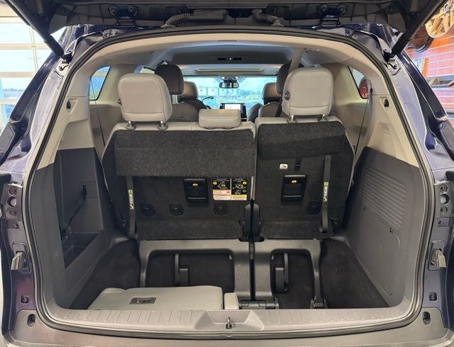 2024 Toyota Sienna XLE 8 Passenger