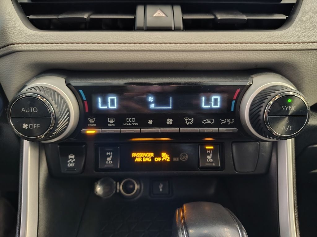 2020 Toyota RAV4 Hybrid XLE