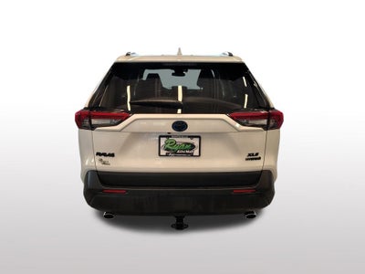 2020 Toyota RAV4 Hybrid XLE