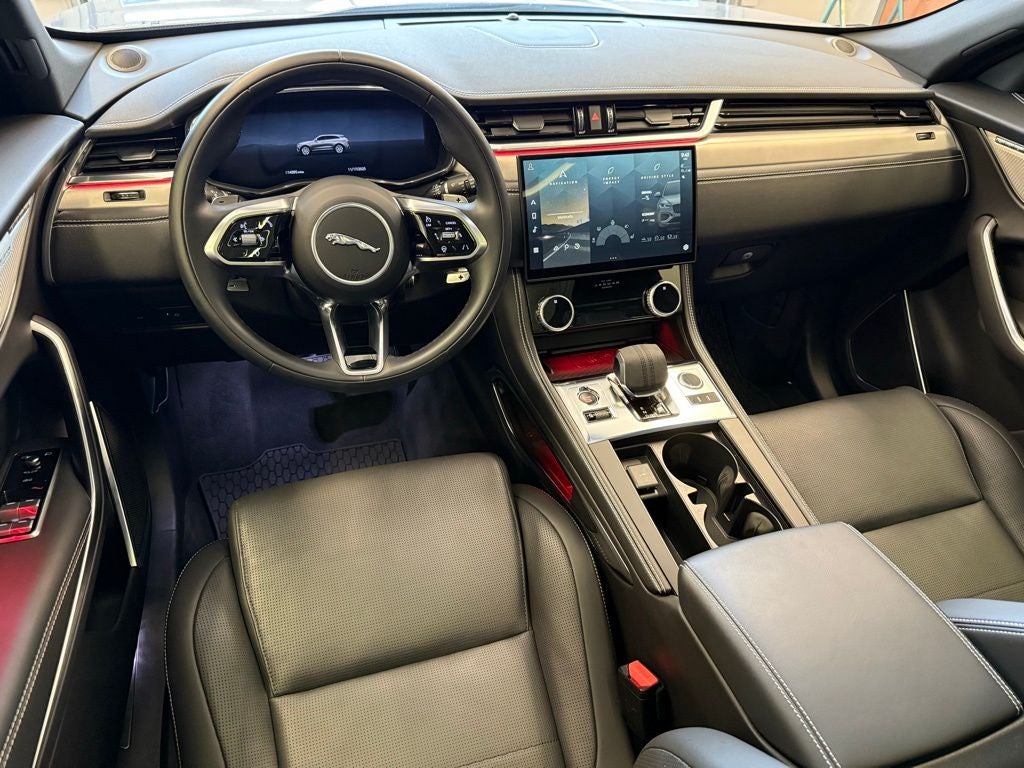 2025 Jaguar F-PACE P250 R-Dynamic S
