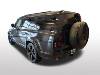 2024 Land Rover Defender 130 X-Dynamic SE