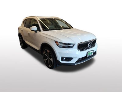 2019 Volvo XC40 Momentum