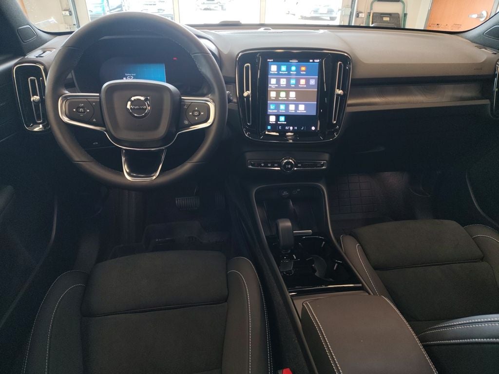 2023 Volvo XC40 Recharge Pure Electric Ultimate