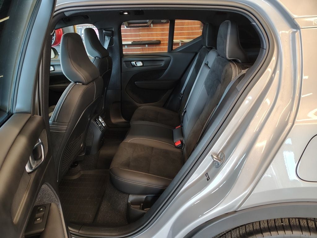 2023 Volvo XC40 Recharge Pure Electric Ultimate