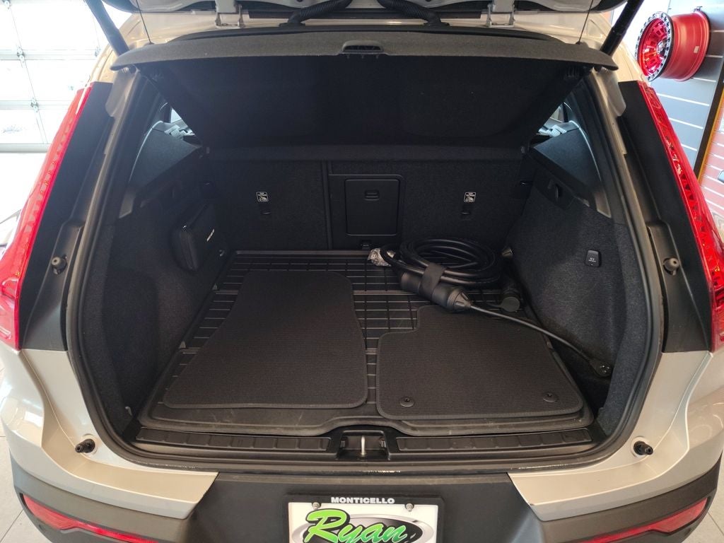 2023 Volvo XC40 Recharge Pure Electric Ultimate
