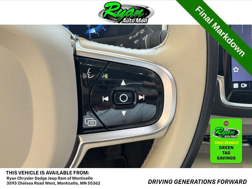 2023 Volvo XC90 B5 Plus