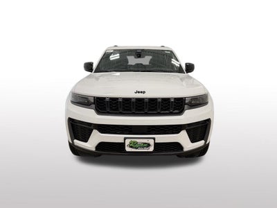 2026 Jeep Grand Cherokee Laredo Altitude