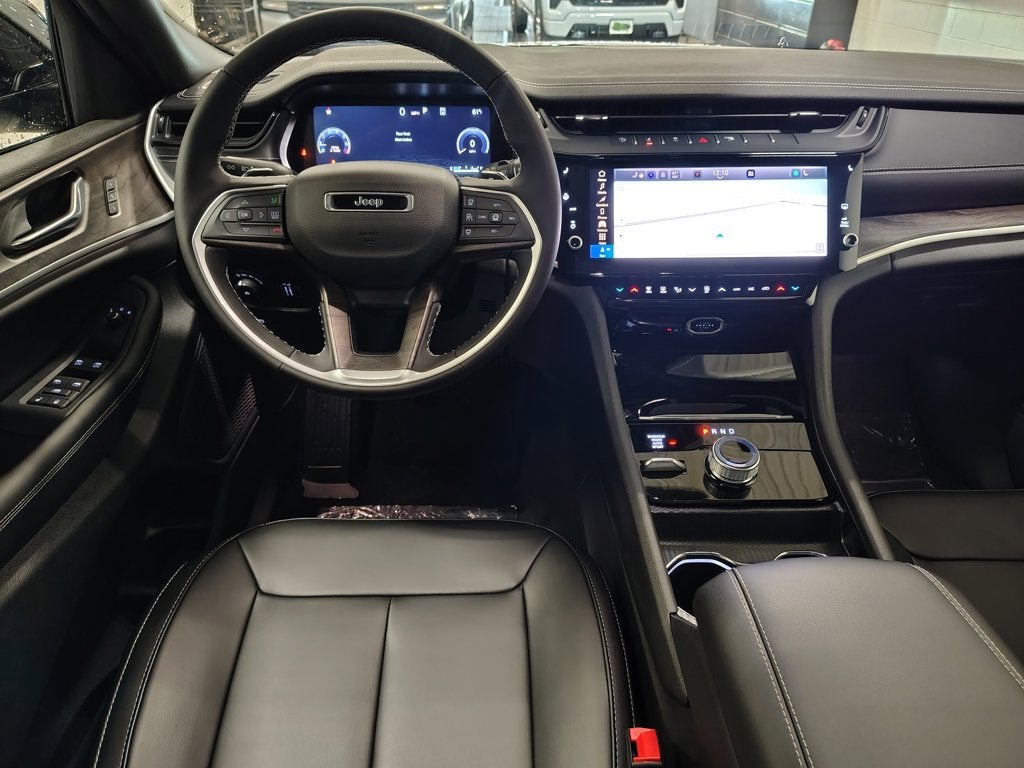 2027 Jeep Grand Cherokee Limited
