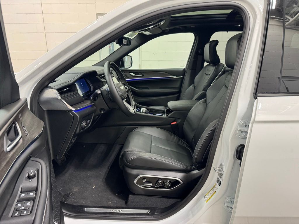 2025 Jeep Grand Cherokee Overland