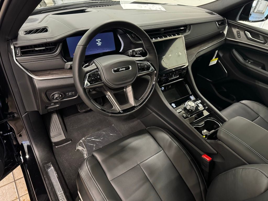 2025 Jeep Grand Cherokee Overland