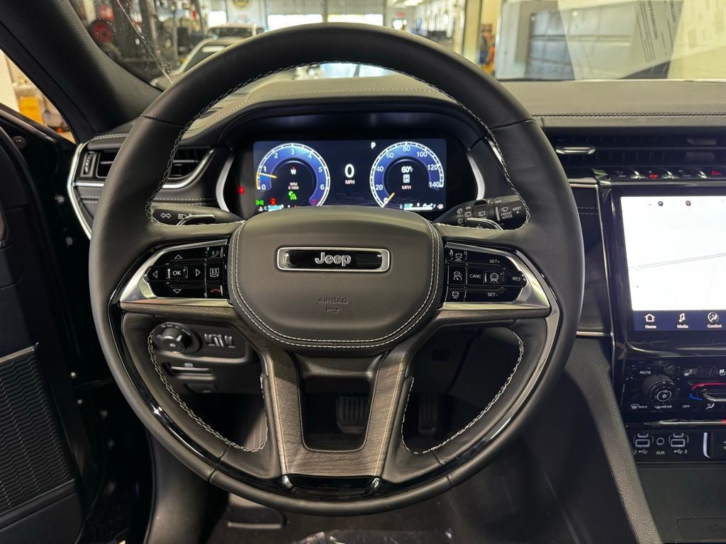 2025 Jeep Grand Cherokee Overland