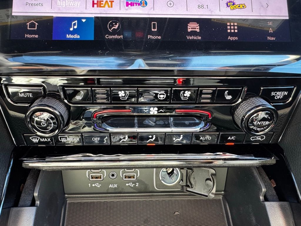 2025 Jeep Grand Cherokee Overland