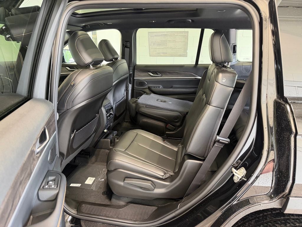 2026 Jeep Grand Cherokee L Limited 85th Anniversary Edition