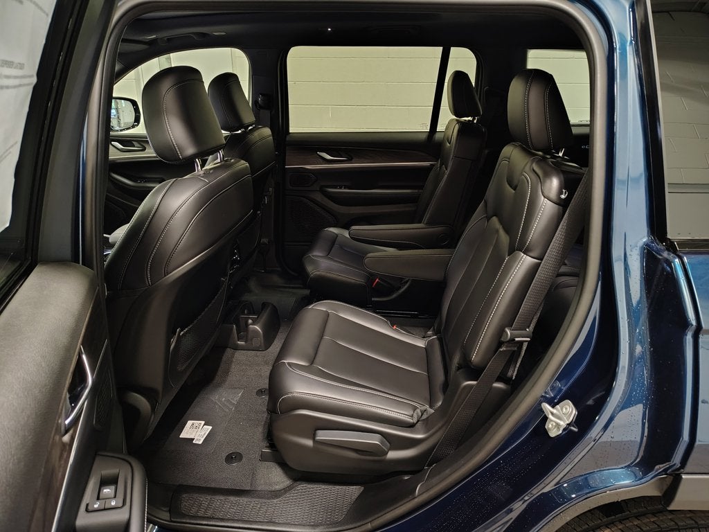 2027 Jeep Grand Cherokee L Limited