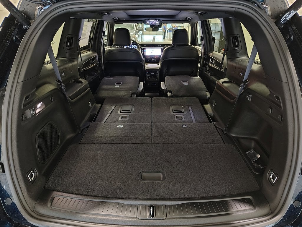 2027 Jeep Grand Cherokee L Limited
