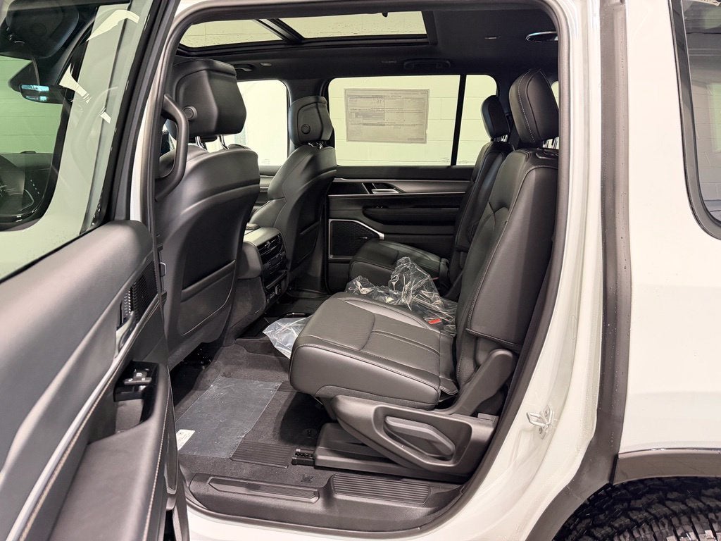 2027 Jeep Grand Wagoneer Upland