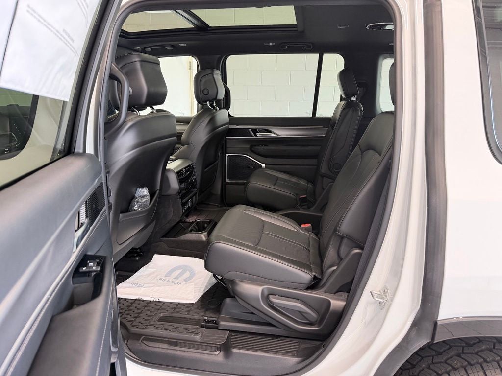 2026 Jeep Grand Wagoneer Upland