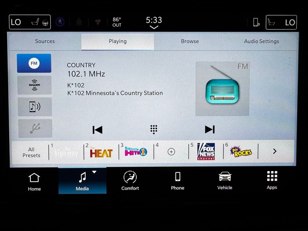 2026 Chrysler Pacifica Select