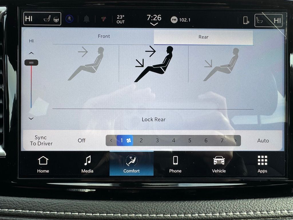 2026 Chrysler Pacifica Select