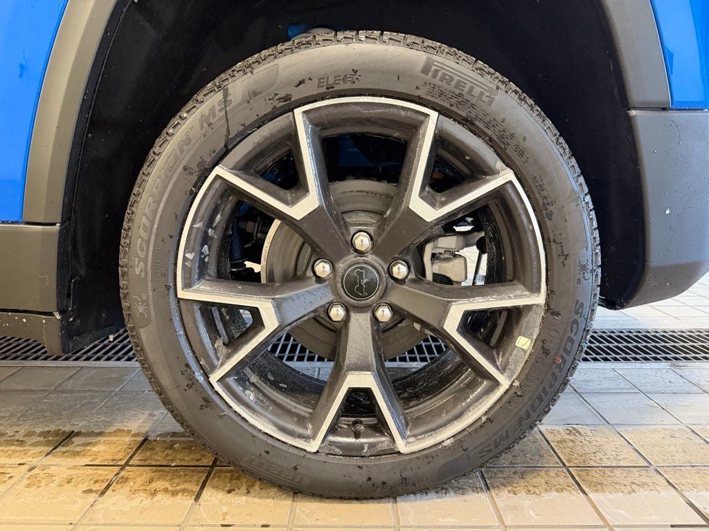 2026 Jeep Cherokee Overland