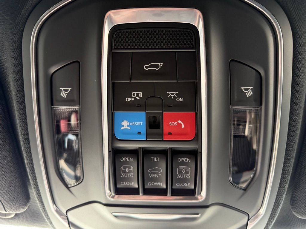 2026 Jeep Cherokee Overland