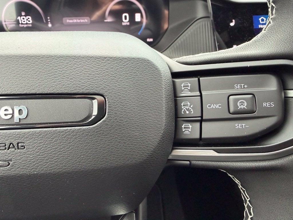 2027 Jeep Cherokee Overland